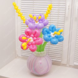 Цветы в горшочке из воздушных шаров